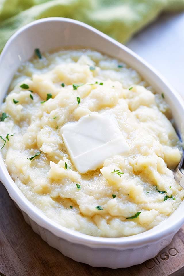 Mashed potatoes in Instant Pot, ready to serve.