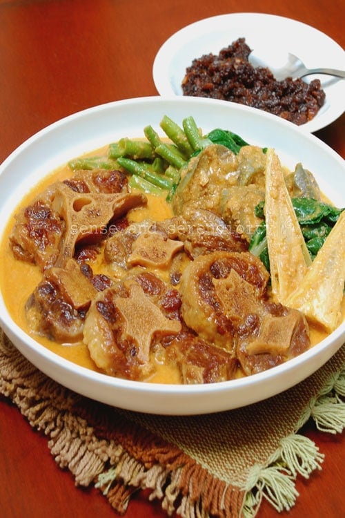 Easy kare kare in a bowl, that is a wonderful Filipino dish.