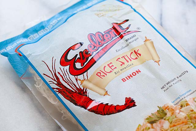 Excellent brand dry rice sticks or rice vermicelli or Bihon in plastic packaging.